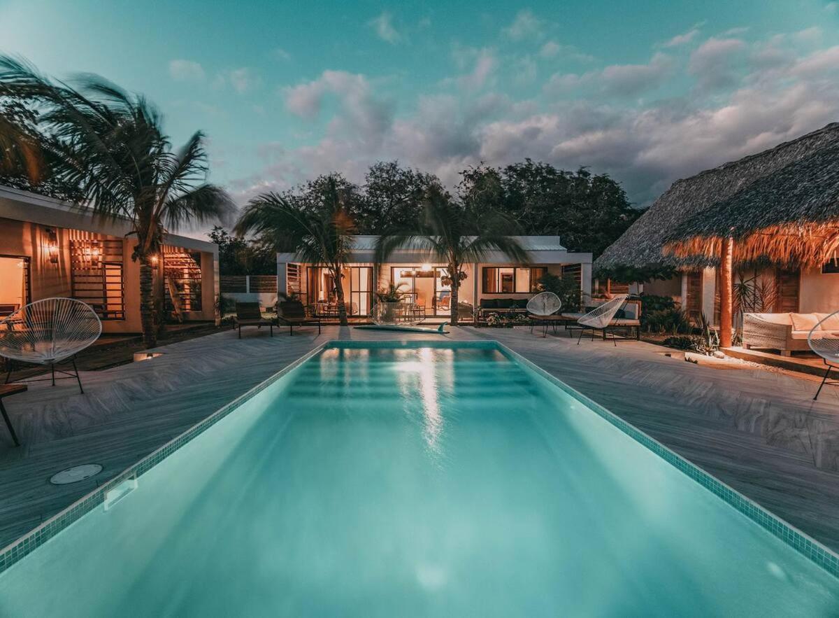 Surf And Yoga Retreat Nicaragua Vandrarhem La Albina Exteriör bild